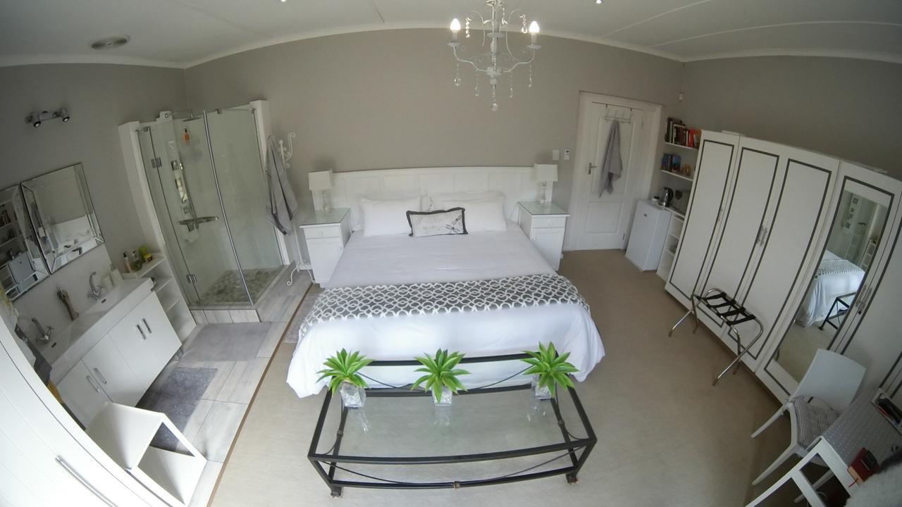 Gate 66 Bed & Breakfast Somerset East Bagian luar foto